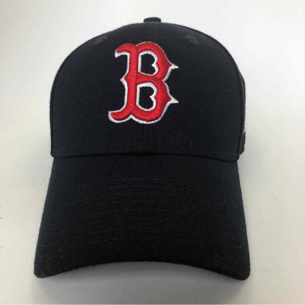 Genuine Merchandise New Era one Sz fits most Navy. Adjustable Red Sox “B” Hat
